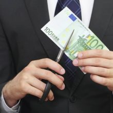 Επιδιώκουν μειώσεις μισθών στο Δημόσιο και απορρύθμιση των εργασιακών σχέσεων